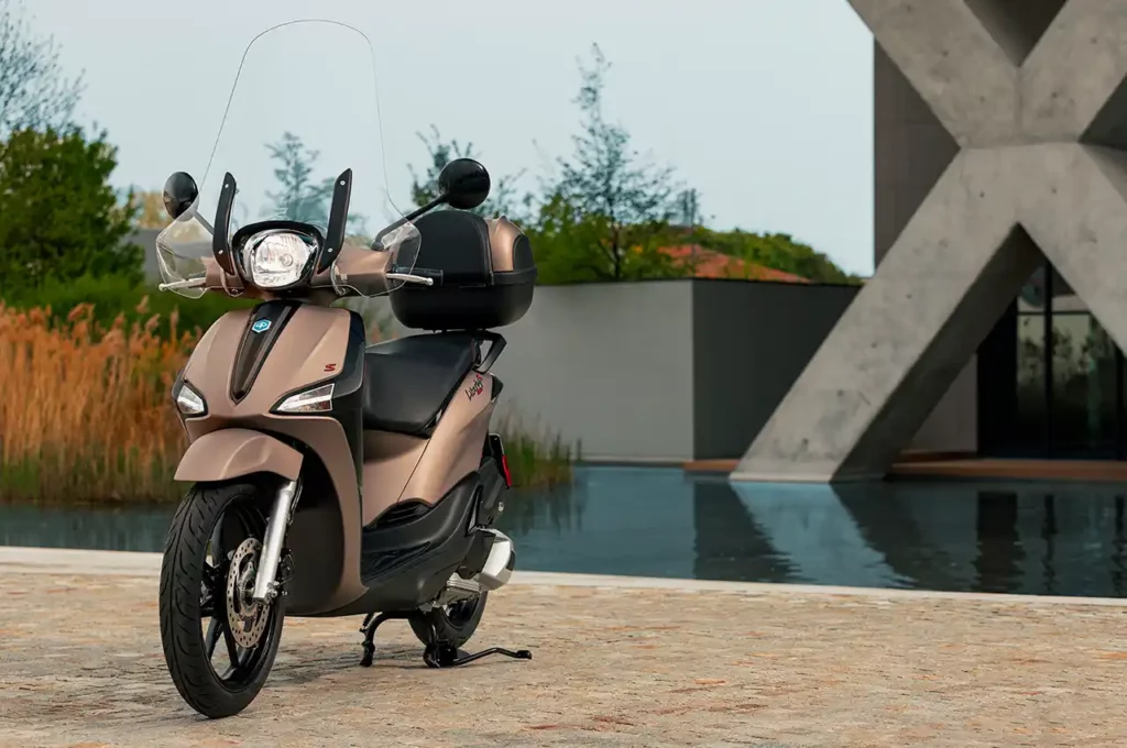 brauner Piaggio Liberty 150 S - Rollerino Piaggio-Händler Meiningen
