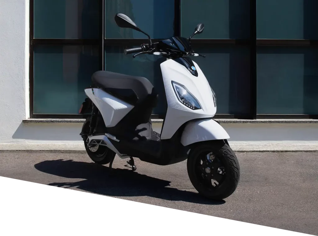 Piaggio 1 weiß - E-Roller Meiningen